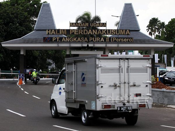 Lalin Arah Bandara Halim Mulai Padat