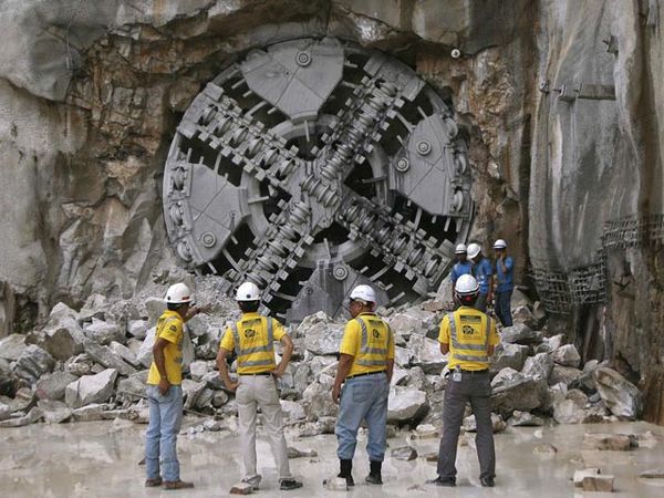 Malaysia Gali Terowongan Untuk MRT 