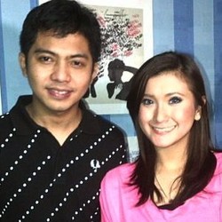 Ade Govinda Sudah Punya Gandengan Baru?