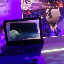 Wow! Monster Keluar dari Layar