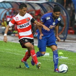 Arema Bungkam Persepam 3-1