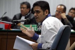 Berawal Dari Kicauan Nazaruddin: Angie, Andi & Anas Dibui di KPK