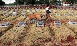 Kekurangan Lahan, Pemprov DKI Wacanakan Buka Pemakaman di Luar Jakarta