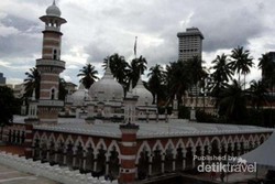 Seharian Keliling Malaysia, Asyik Banget!