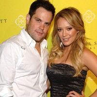Hilary Duff dan Mike Comrie Resmi Bercerai!