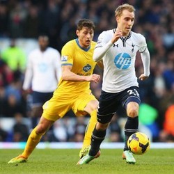 Spurs Atasi Palace 2-0