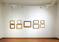 Percantik Ruangan dengan Hiasan yang Tepat untuk Dinding Warna Putih