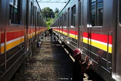 2 KRL dengan 10 Gerbong Tunggu Sertifikasi dari Kemenhub