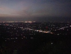 Cantiknya Kerlip Cahaya di Bukit Bintang, Yogyakarta