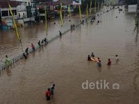 Banjir, Jalan Abdullah Syafei Lumpuh