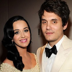Liburan ke Hawaii, Katy Perry dan John Mayor Makin Mesra
