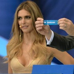 Duet Fernanda Lima-Ruud Gullit di Gala Ballon dOr