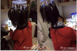 Mahasiswa Ini Usir Kantuk dengan Jepitkan Rambut ke Gantungan Baju