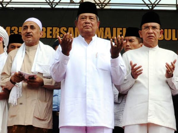 Presiden SBY Hadiri Peringatan Maulid Nabi  Presiden SBY Hadiri Peringatan Maulid Nabi