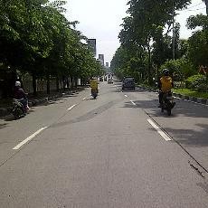 Jalanan di Surabaya Lengang, Bikers Saling Ngebut