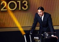 Gol Terbaik 2013 Milik Zlatan Ibrahimovic