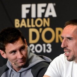 Platini: Tahun Depan dan Depannya Lagi Masih Messi atau Ronaldo