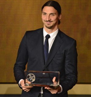 Dipilih oleh Fans, Ibrahimovic Senang dan Bangga