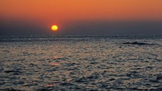 Kapal Angkatan Laut Jepang Tabrakan dengan Kapal Nelayan, 2 Orang Kritis