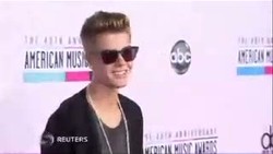 Lempari Rumah Tetangga dengan Telur, Justin Bieber Diburu Polisi