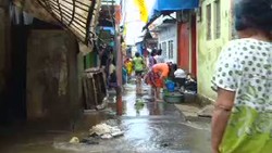 Banjir Jangan Datang Lagi, Kita Mau Bersih-bersih