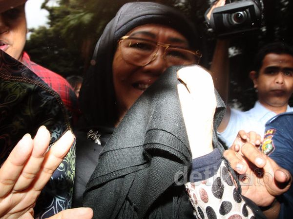 Bu Pur Diperiksa untuk Machfud Suroso