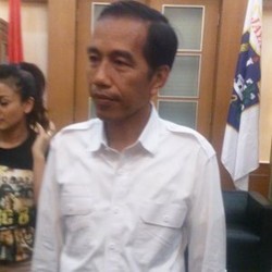 Jokowi Prediksi Comic 8 Bakal Meledak