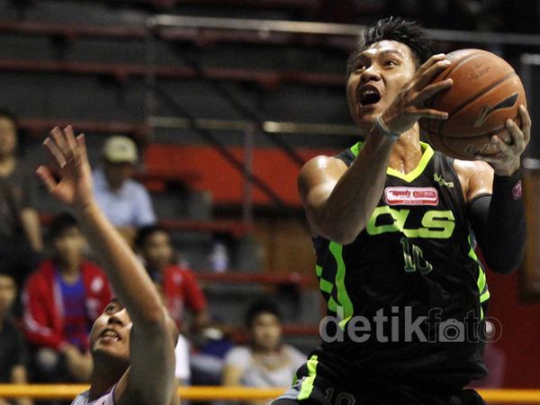CLS Knights Bekuk Bimasakti