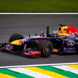 Alasan Vettel Pilih Nomor 5 untuk Mobilnya