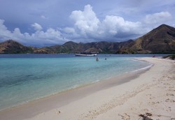 Pulau Kelor yang Cantik Jelita