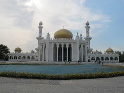  Tak Hanya Kelenteng, China Juga punya Masjid Megah