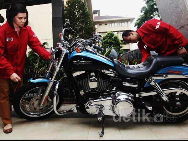 Polisi Sita Harley Milik Eks Pejabat Bea Cukai