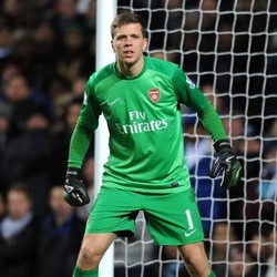 Szczesny Bangga dengan Pertahanan Timnya