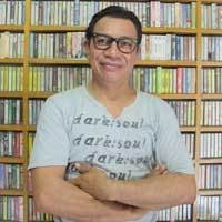 Jose Choa Linge, Rajin Merawat Sekaligus Mendengarkan 12 Ribu Koleksi Kaset Pitanya