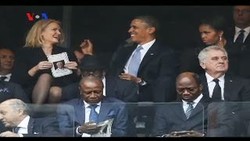 Gosip Cerai dan Kejutan di Ulang Tahun Istri Obama
