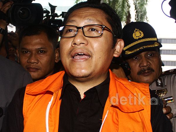 Anas Diperiksa Sebagai Tersangka