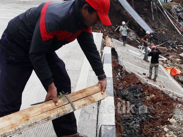 Tanah Longsor di Sunter