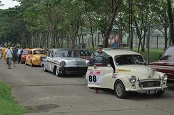 Mobil Klasik Lebih Moncer Dari Emas 