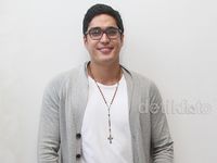 Marcel Chandrawinata Santai Menjomblo