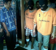 Dor! Polres Cimahi Tembak Dua Pemuda Geng Motor GBR