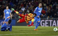 Dalam pertandingan ini Neymar cuma bermain selama 25 menit sebelum keluar lapangan karena Cedera. REUTERS/Sergio Perez.