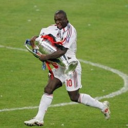 Milan: Pemain yang Hebat, Seedorf Juga Bakal Jadi Pelatih Hebat