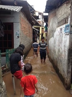Semalam Diguyur Hujan Deras, 14 RT di Kedoya Selatan Terendam