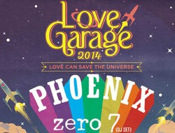 Hujan Guyur Love Garage 2014, Pengunjung Tetap Setia Pakai Jas Hujan