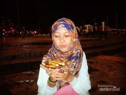 Jalan-jalan ke Makassar, Asyiknya Wisata Kuliner