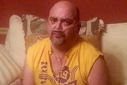 Pria Ini Akhirnya Bisa Bernapas Lagi Setelah Paru-parunya Dicuci