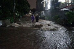 Hujan Deras, Sejumlah Perumahan di Jakarta dan Bekasi Terendam Banjir