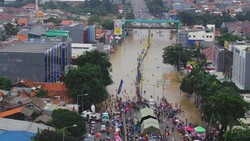 Pantauan Udara: Sebagian Besar Jakarta Terendam Banjir