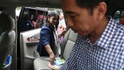 Ditanya Soal Instagram Ibu Ani, Iriana Jokowi Tersenyum