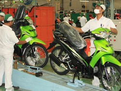 Honda Gelar Service Motor Gratis untuk Korban Banjir